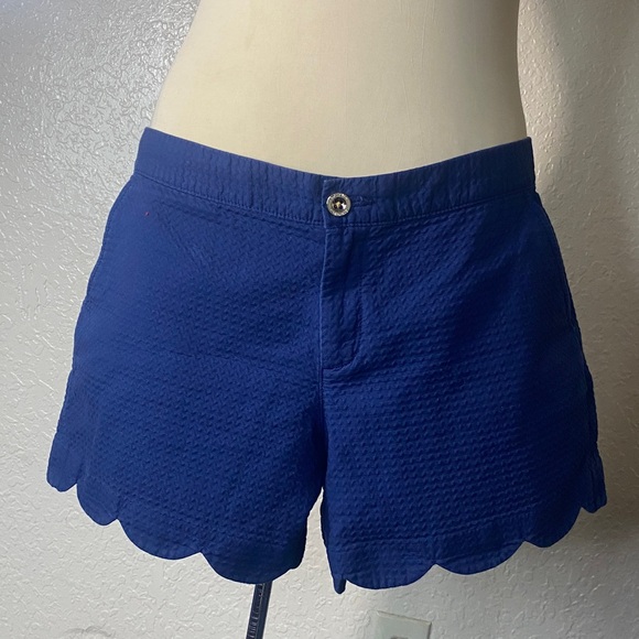 Navy blue Lilly PULITZER Scalloped Women Shorts - Picture 1 of 7